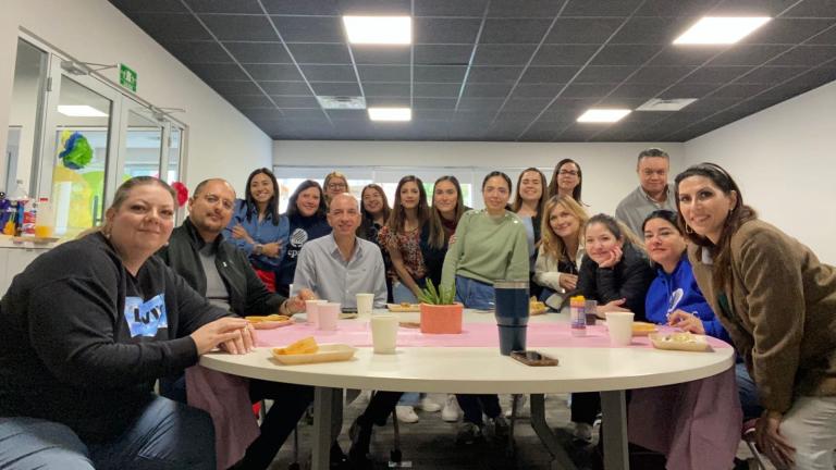 Happy team el equipo para fortalecer el bienestar