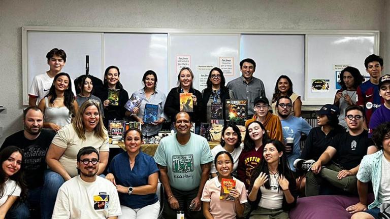 PARTICIPAN ALUMNOS Y ALUMNAS EN EL CÍRCULO DE LECTURA EN BIBLIOTECA 